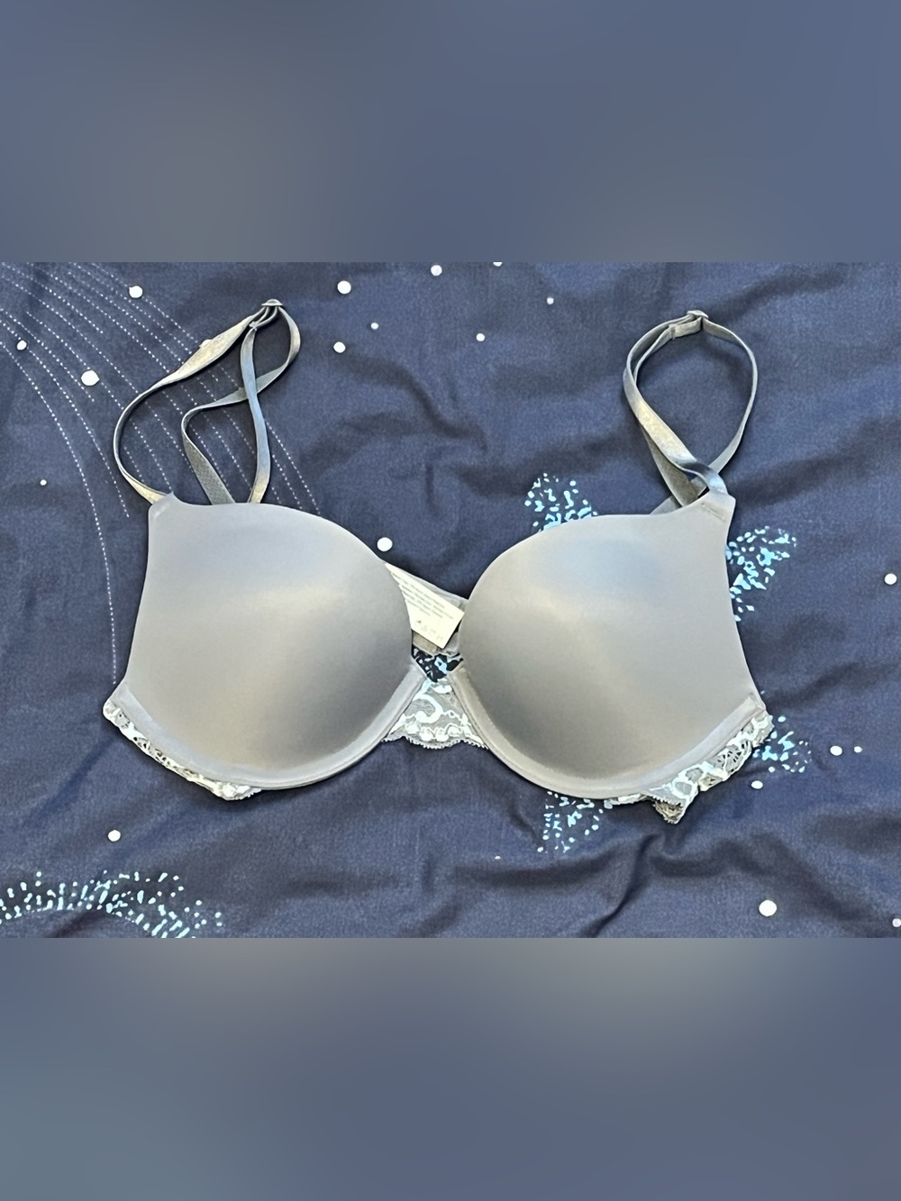 34B Maidenform T Shirt bra lace
